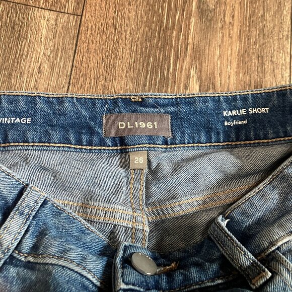 DL1961 Karlie Shorts Boyfriend Size 26 cuffed hem - Picture 9 of 13